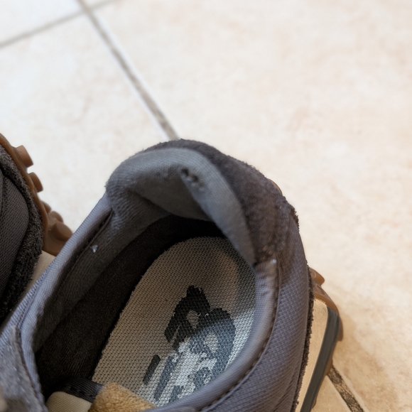 New Balance Women's 327 Sneakers - Dark Gray and White - Picture 4 of 6